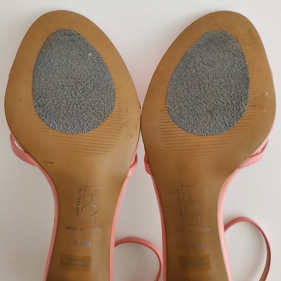 Ann Taylor Loft Leather Ankle Strap 3" Wood Heel Sandals | Like New | 6.5 | Pink - Picture 11 of 16